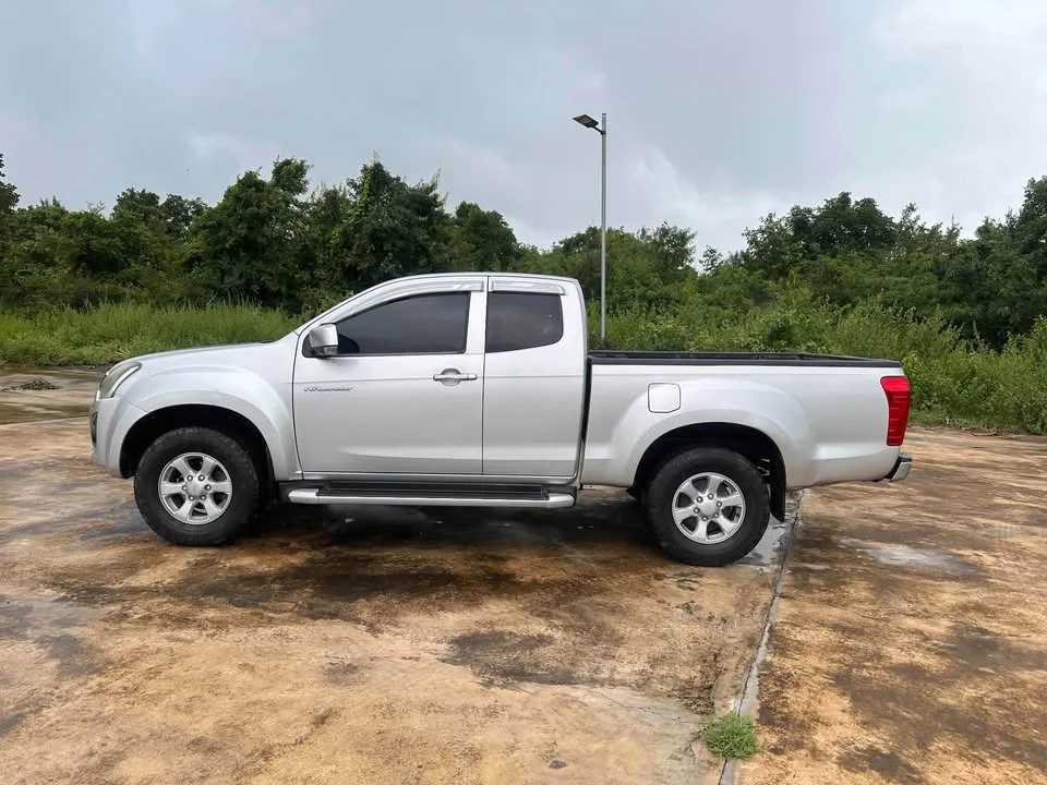 2017 Isuzu D-Max II (RT) 3
