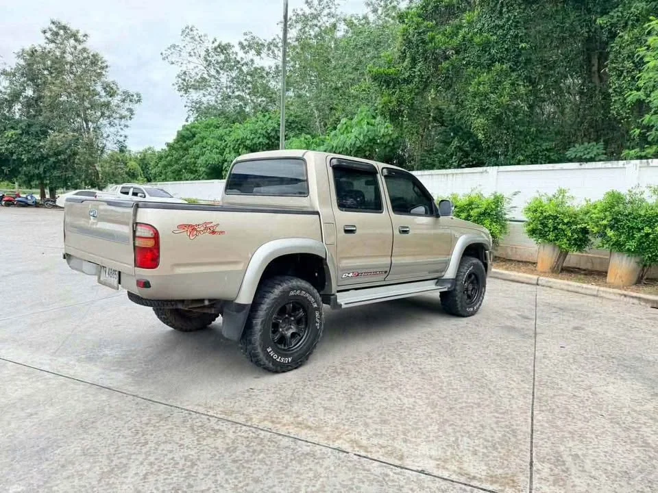 2003 Toyota Hilux Tiger VI 2