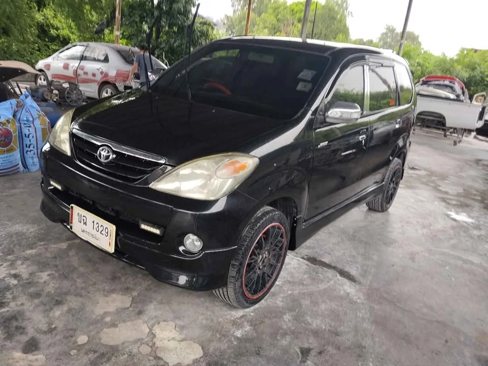 2005 Toyota Avanza I 3