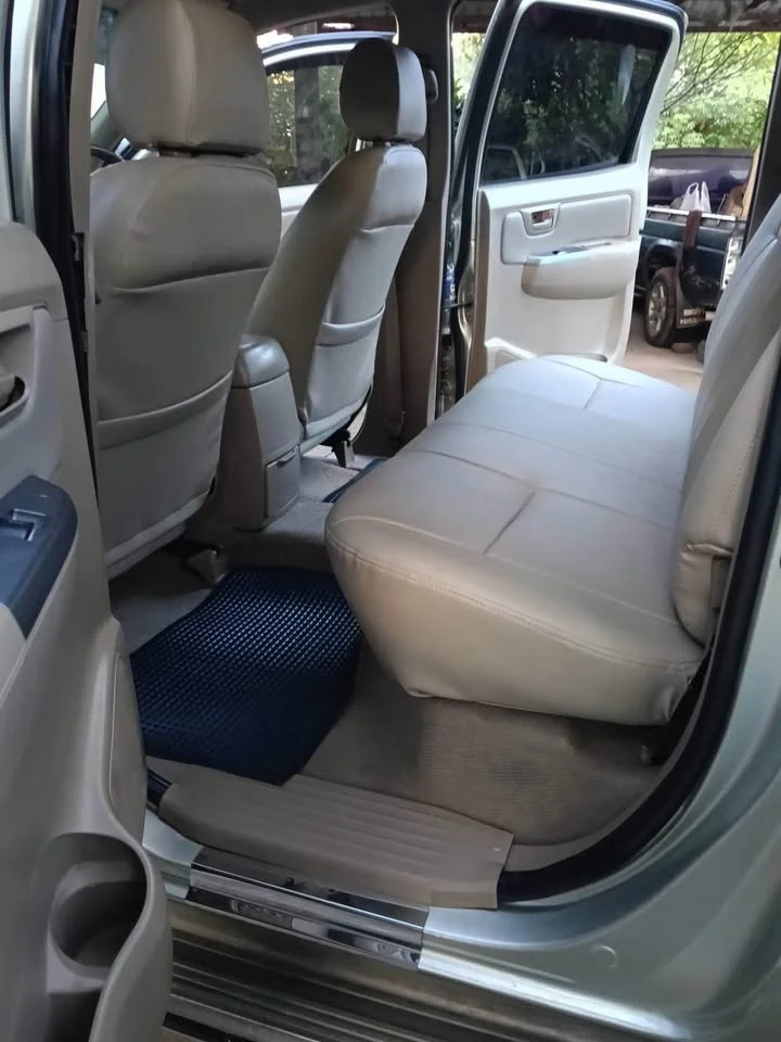 2010 Toyota Hilux VII 2