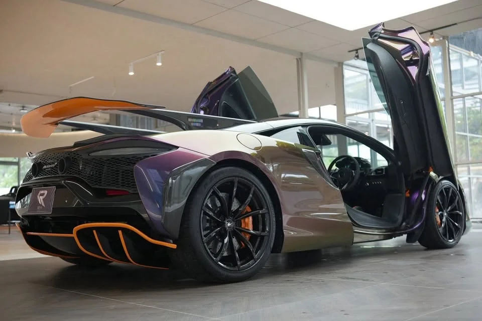 2023 McLaren Artura 3