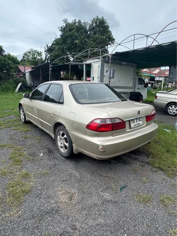 2000 Honda Accord VI 3