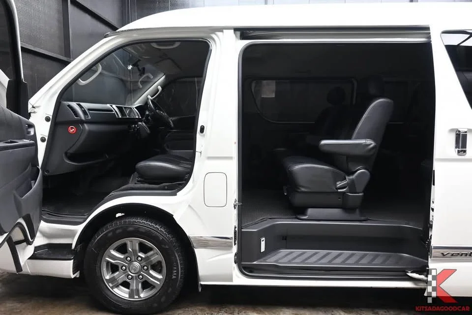 2019 Toyota HiAce V (H200) 2
