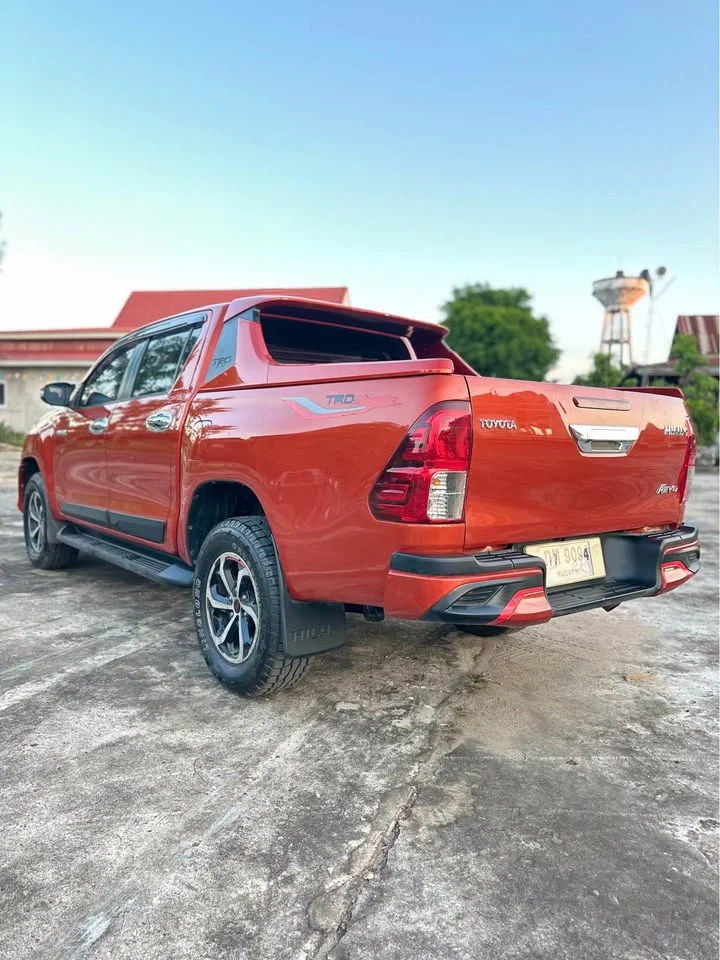 2016 Toyota Hilux VIII 3