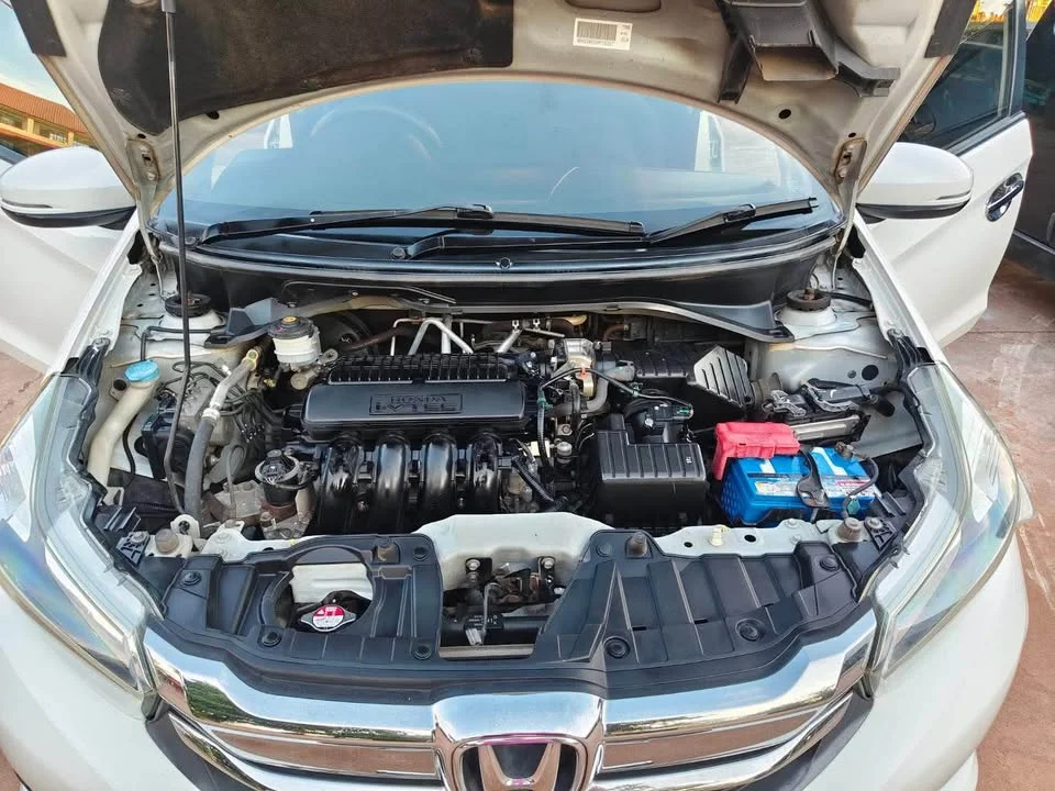 2017 Honda Mobilio II 2