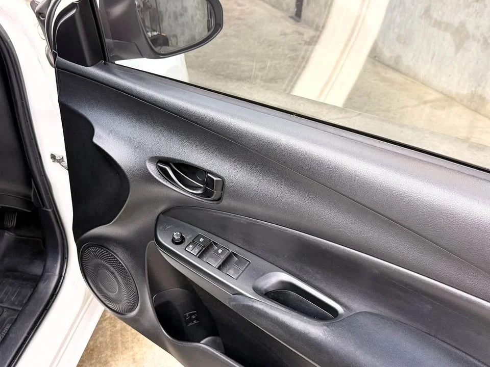2019 Toyota Yaris ATIV III 2