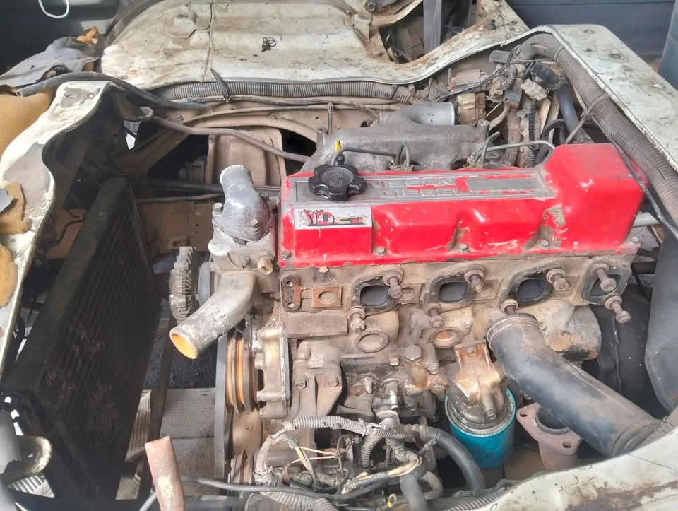 Nissan Urvan IV (E24) 2