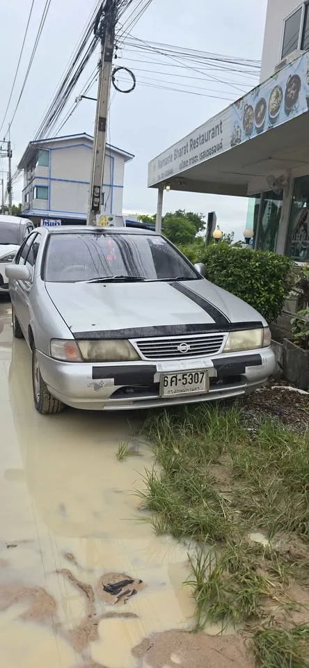 1996 Nissan Sunny IV 2