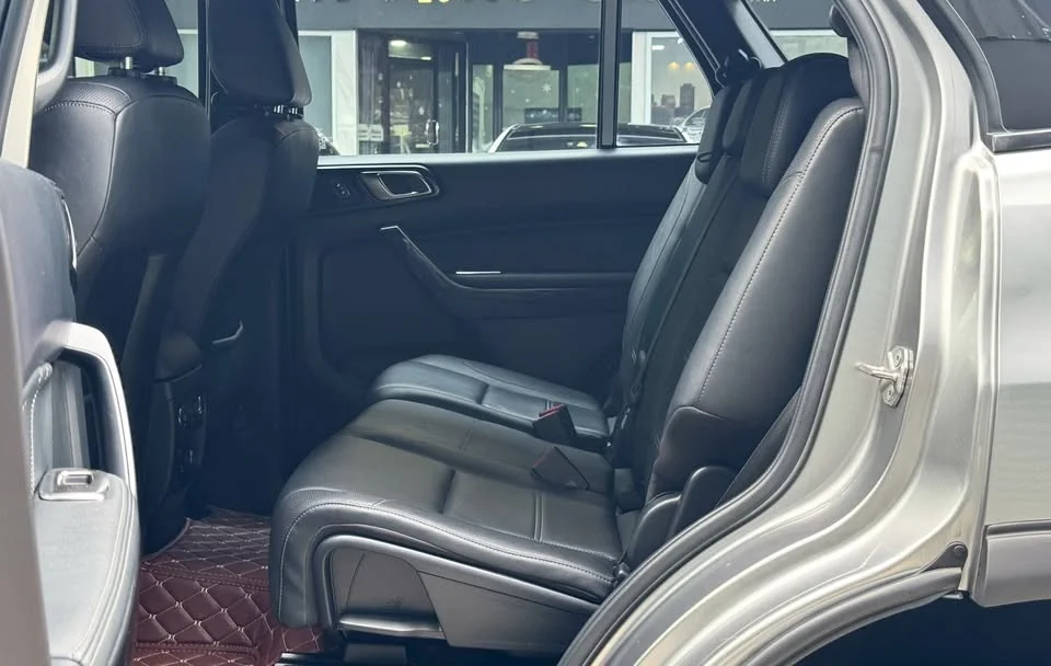 2018 Ford Everest II 2
