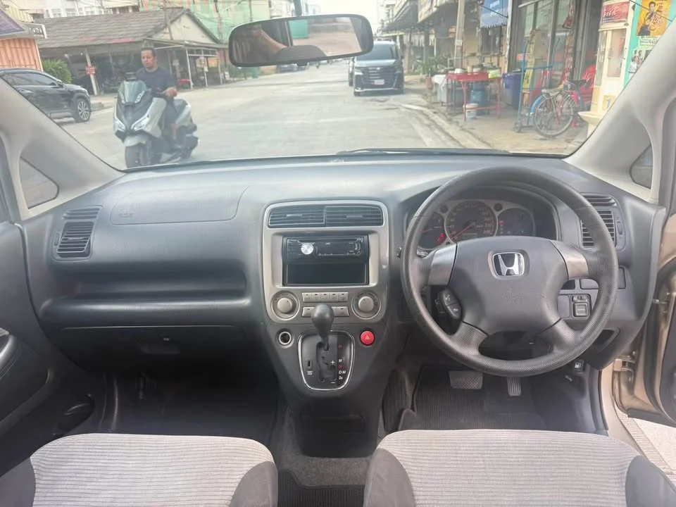 2003 Honda Stream I 2
