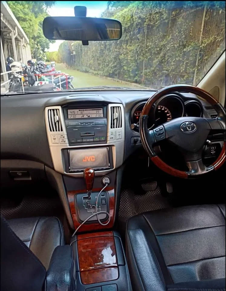 2007 Toyota Harrier II 3