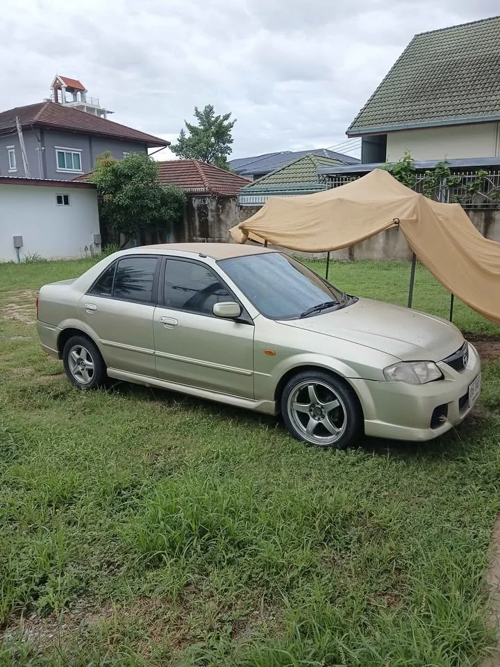 2001 Mazda 323 VIII 2