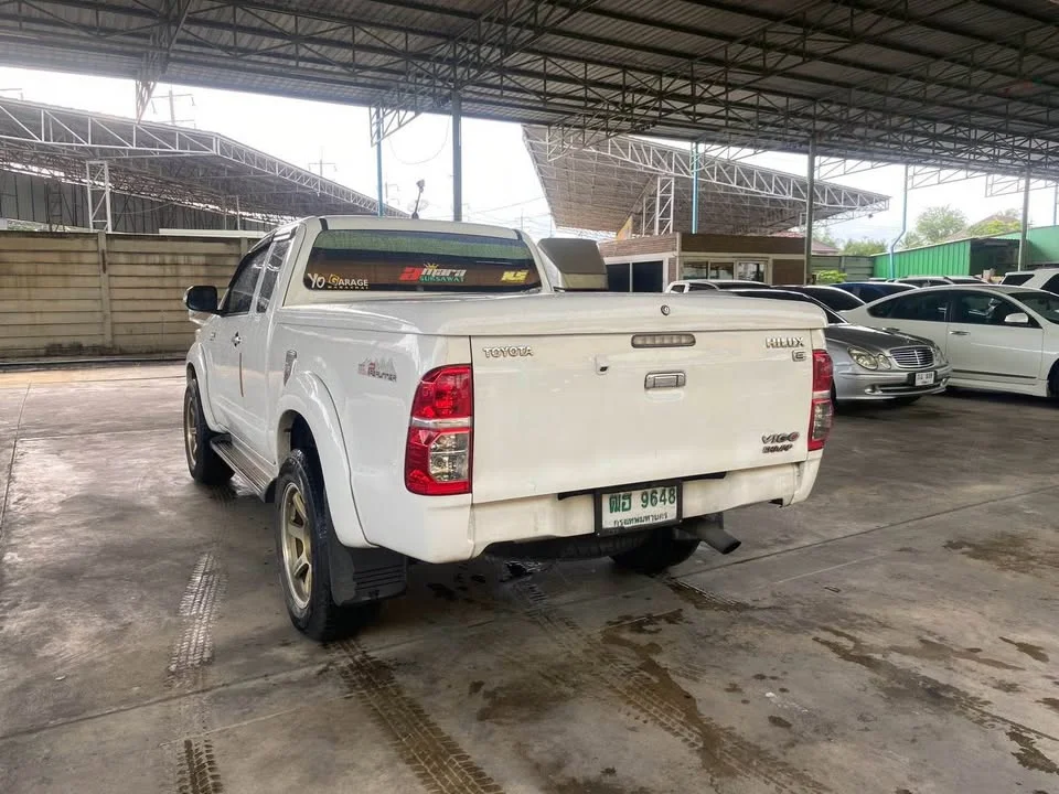 2013 Toyota Hilux VII 3