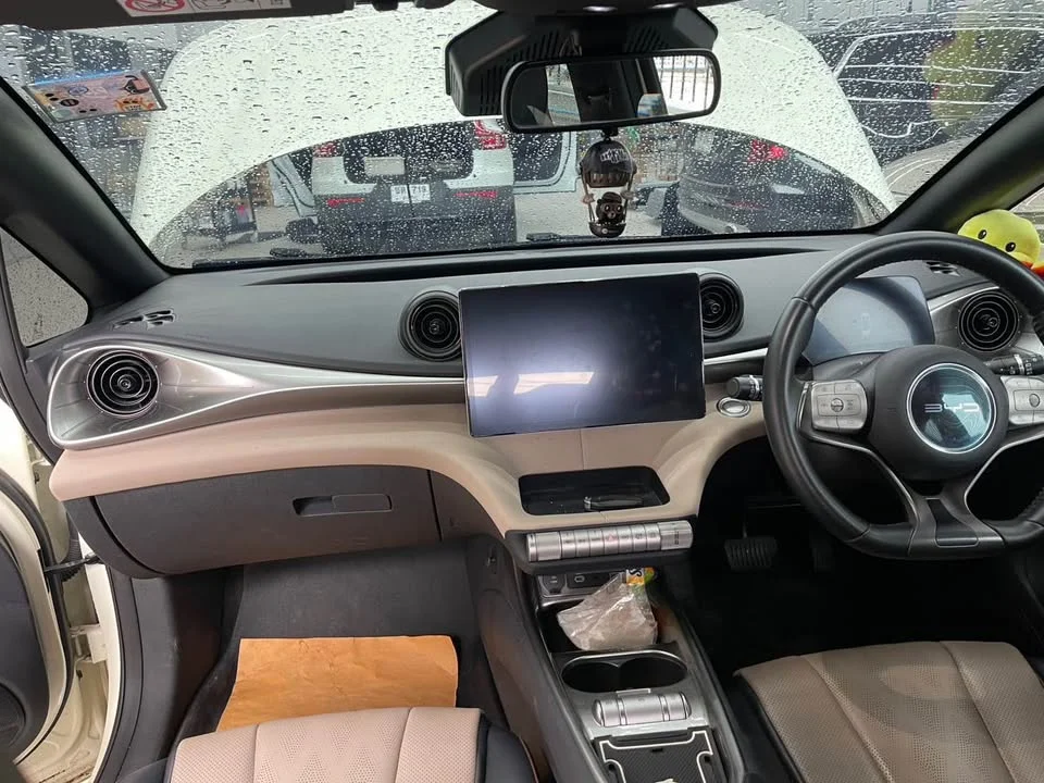 2023 BYD Dolphin 3