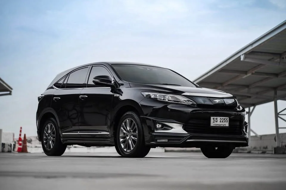 2015 Toyota Harrier III 2