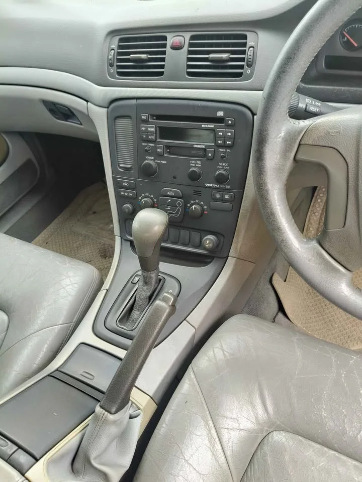 2000 Volvo S80 I 3