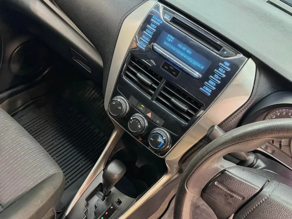 2019 Toyota Yaris ATIV III 2