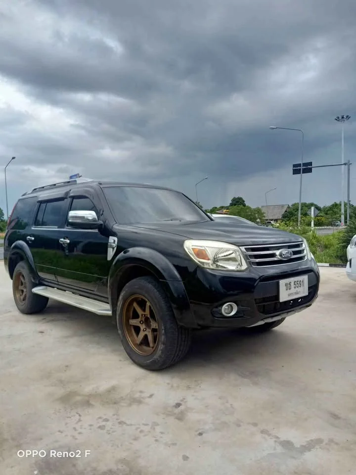 2014 Ford Everest I 3