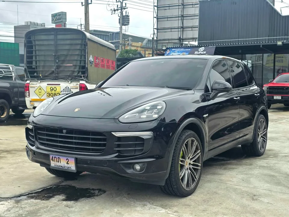 2015 Porsche Cayenne II 2