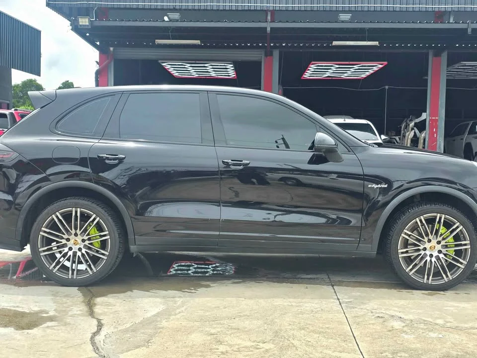 2015 Porsche Cayenne II 3