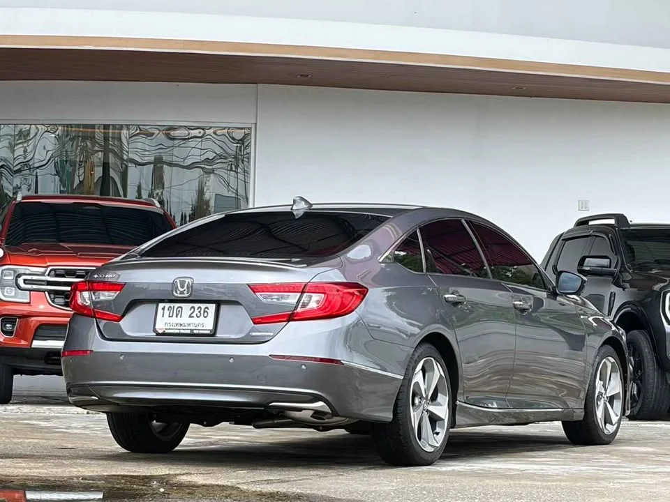 2020 Honda Accord X 3