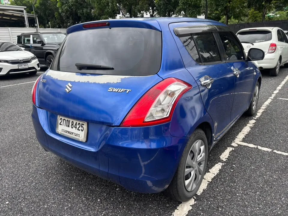 2013 Suzuki Swift II 2