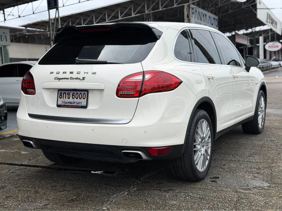 2011 Porsche Cayenne II 3