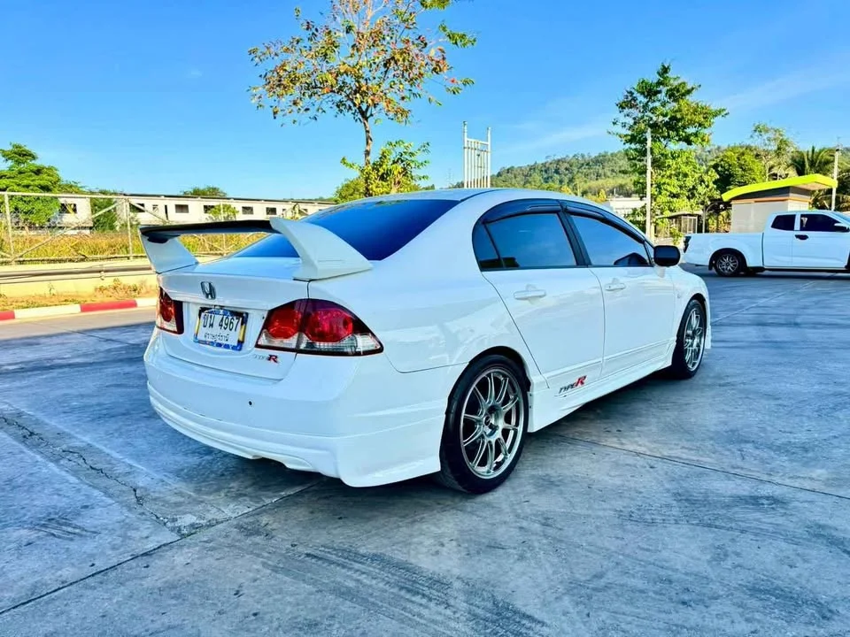 2011 Honda Civic VIII 3