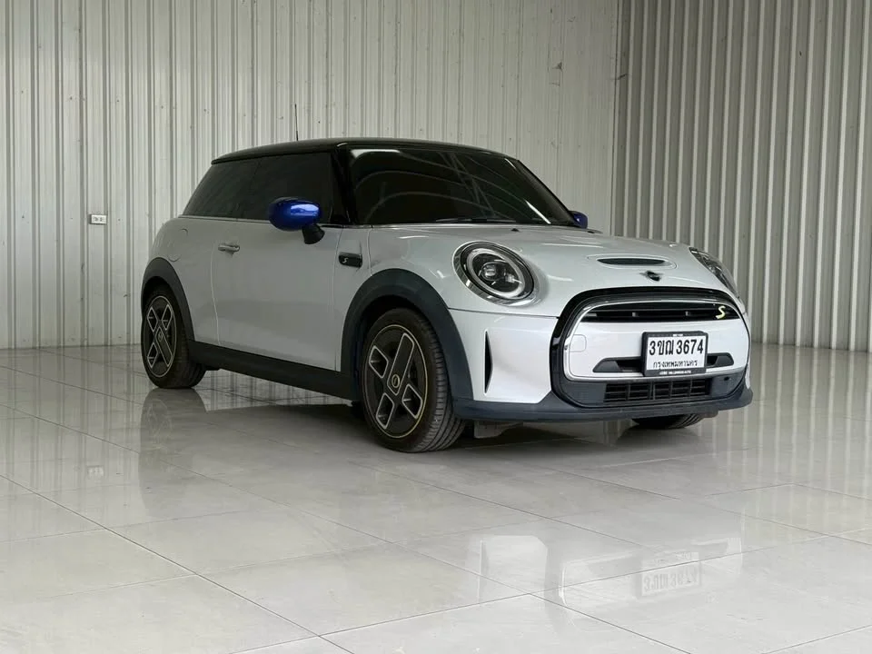 2022 Mini Hatch  III 2
