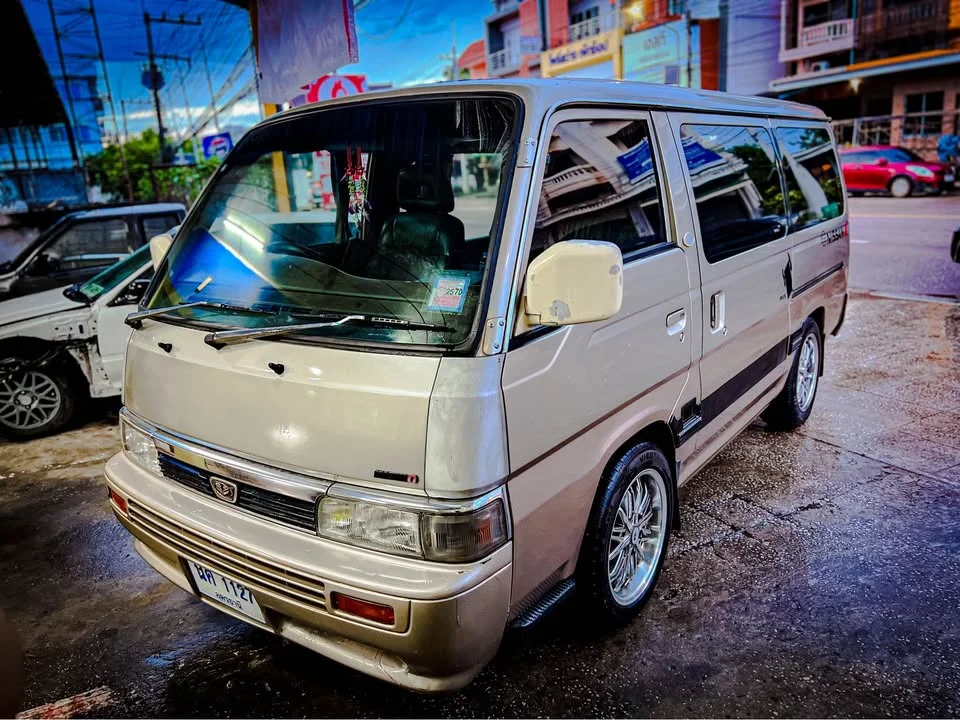 1998 Nissan Urvan IV (E24) 2