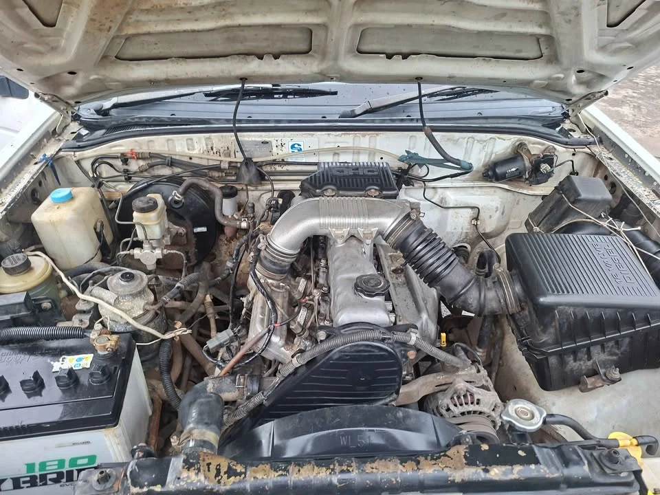 2002 Mazda 2500 Fighter V 3