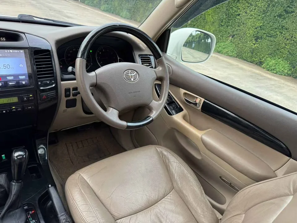 2004 Toyota Land Cruiser Prado J120 2