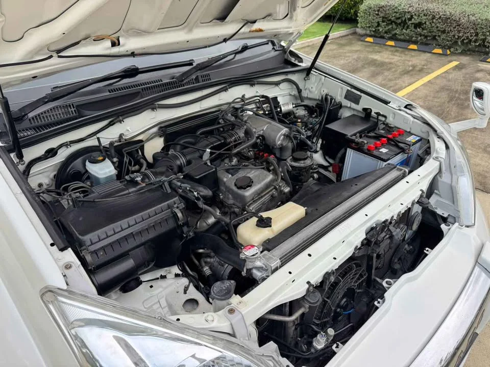 2004 Toyota Land Cruiser Prado J120 3
