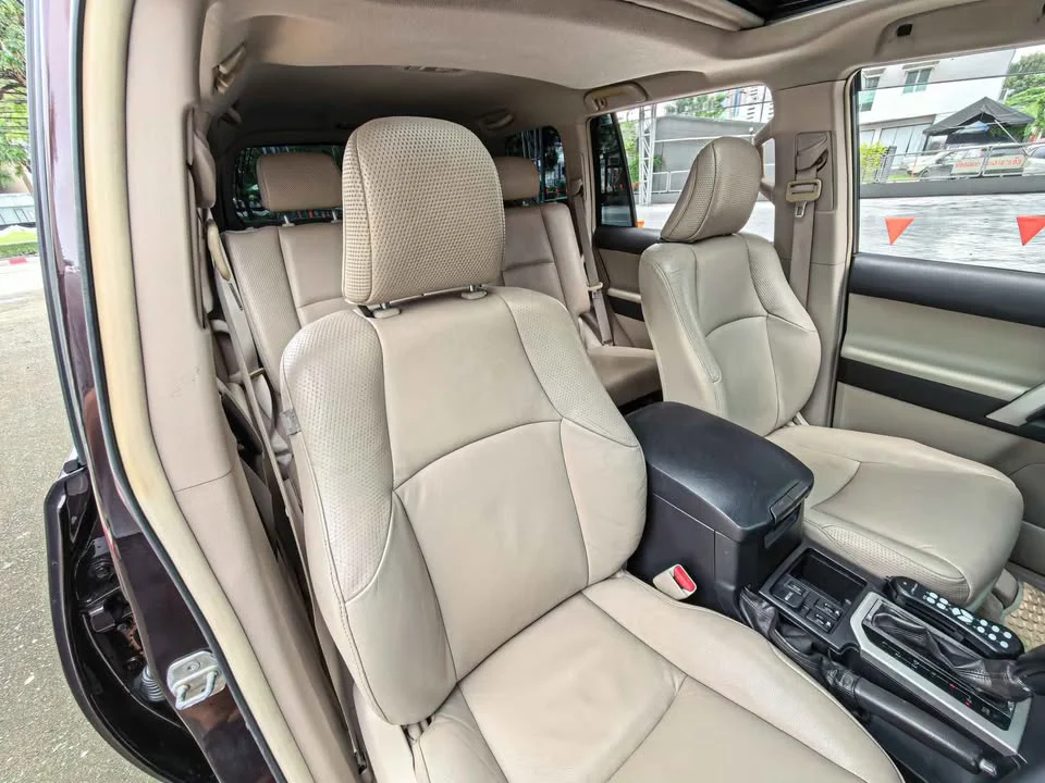 2011 Toyota Land Cruiser Prado J150 3