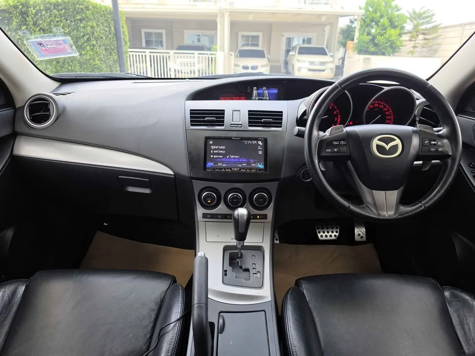 2011 Mazda 3 II 3