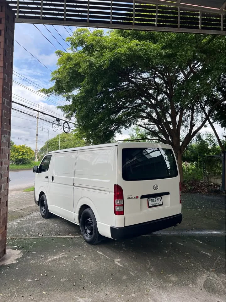 2015 Toyota HiAce V (H200) 3