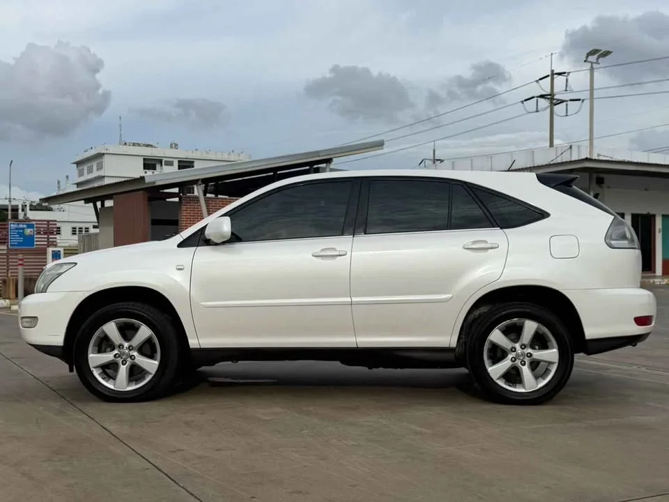2004 Lexus RX II 2