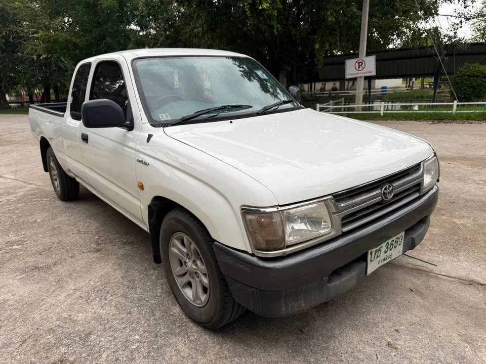 2002 Toyota Hilux Tiger VI 3