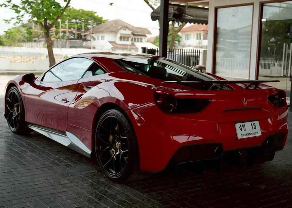 2016 Ferrari 488 3