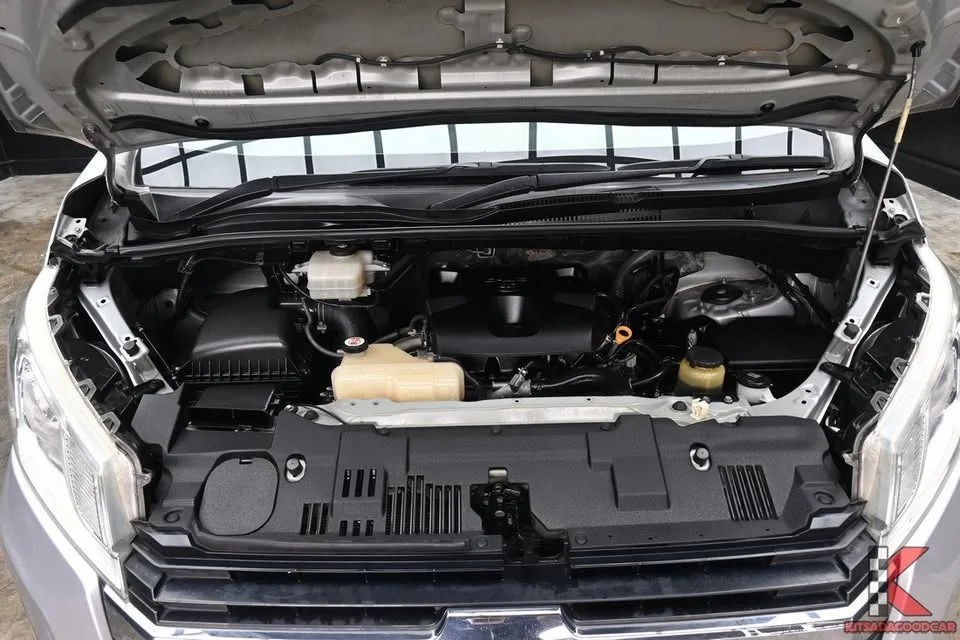 2020 Toyota Commuter VI (H300) 3
