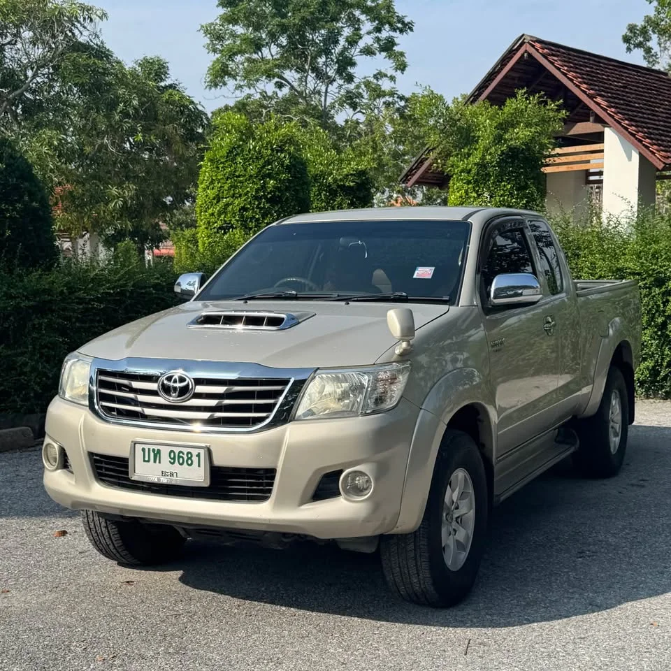2013 Toyota Hilux VII 3