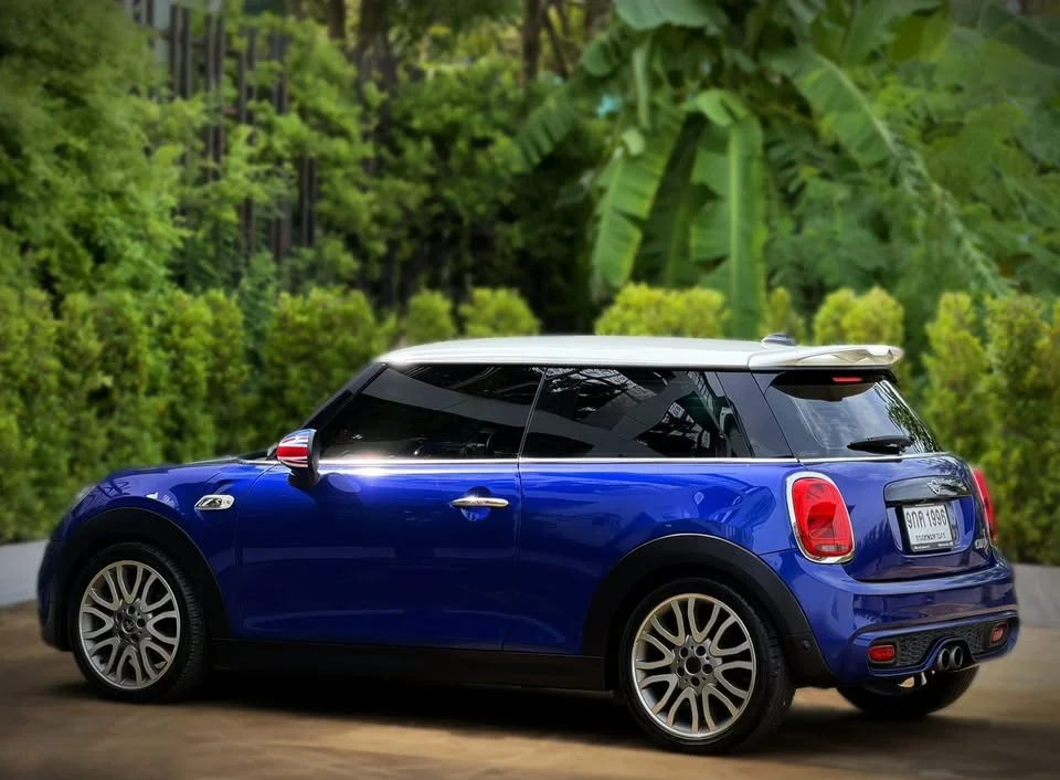 2019 Mini Hatch  III 2