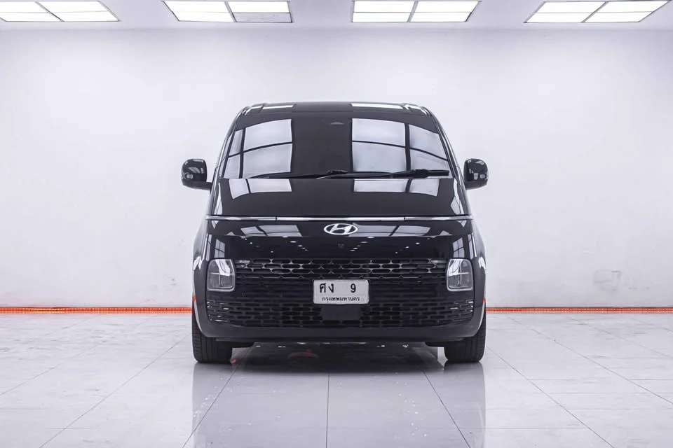 2022 Hyundai Staria US4 3