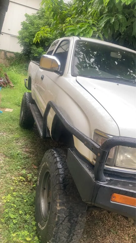 2002 Toyota Hilux Tiger VI 3
