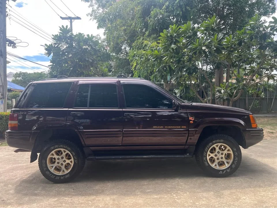 1996 Jeep Grand Cherokee ZJ 2