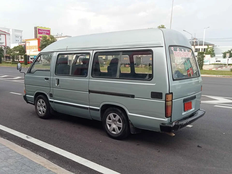 1988 Toyota Commuter III 3