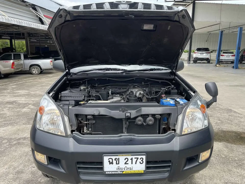 2011 Toyota Land Cruiser Prado J120 3