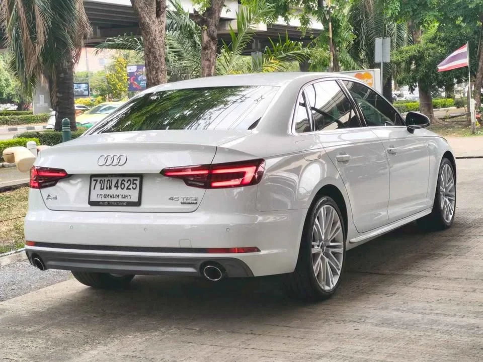2018 Audi A4 B9 (8W) 2