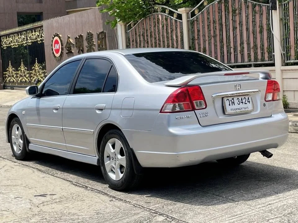 2003 Honda Civic VII 2