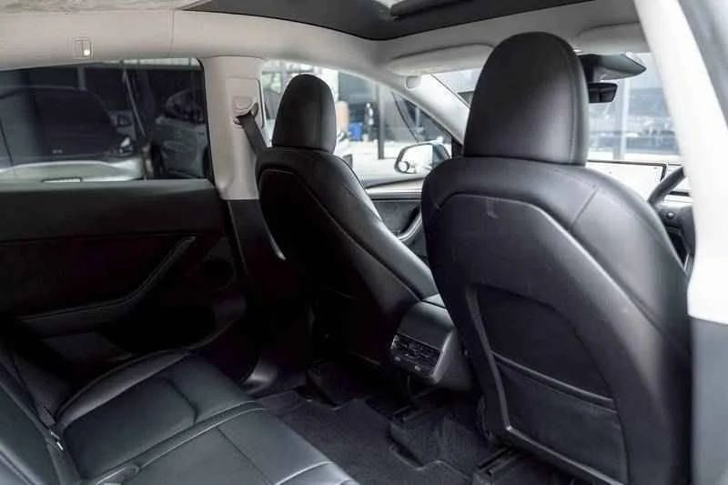 2024 Tesla Model Y 3